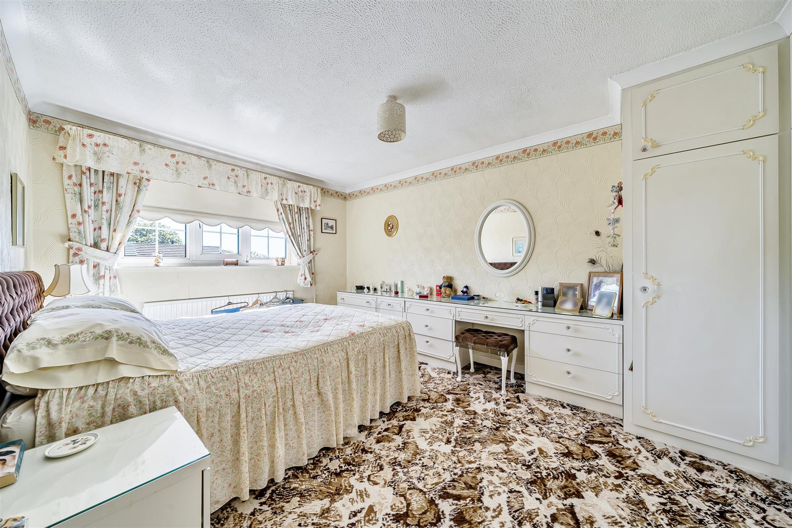 Bryngelli Drive, Treboeth, Swansea, SA5 9BW